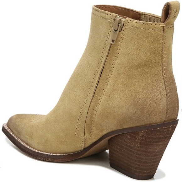 Zodiac Robyn Pointed Toe Bootie - Picture 3 of 3